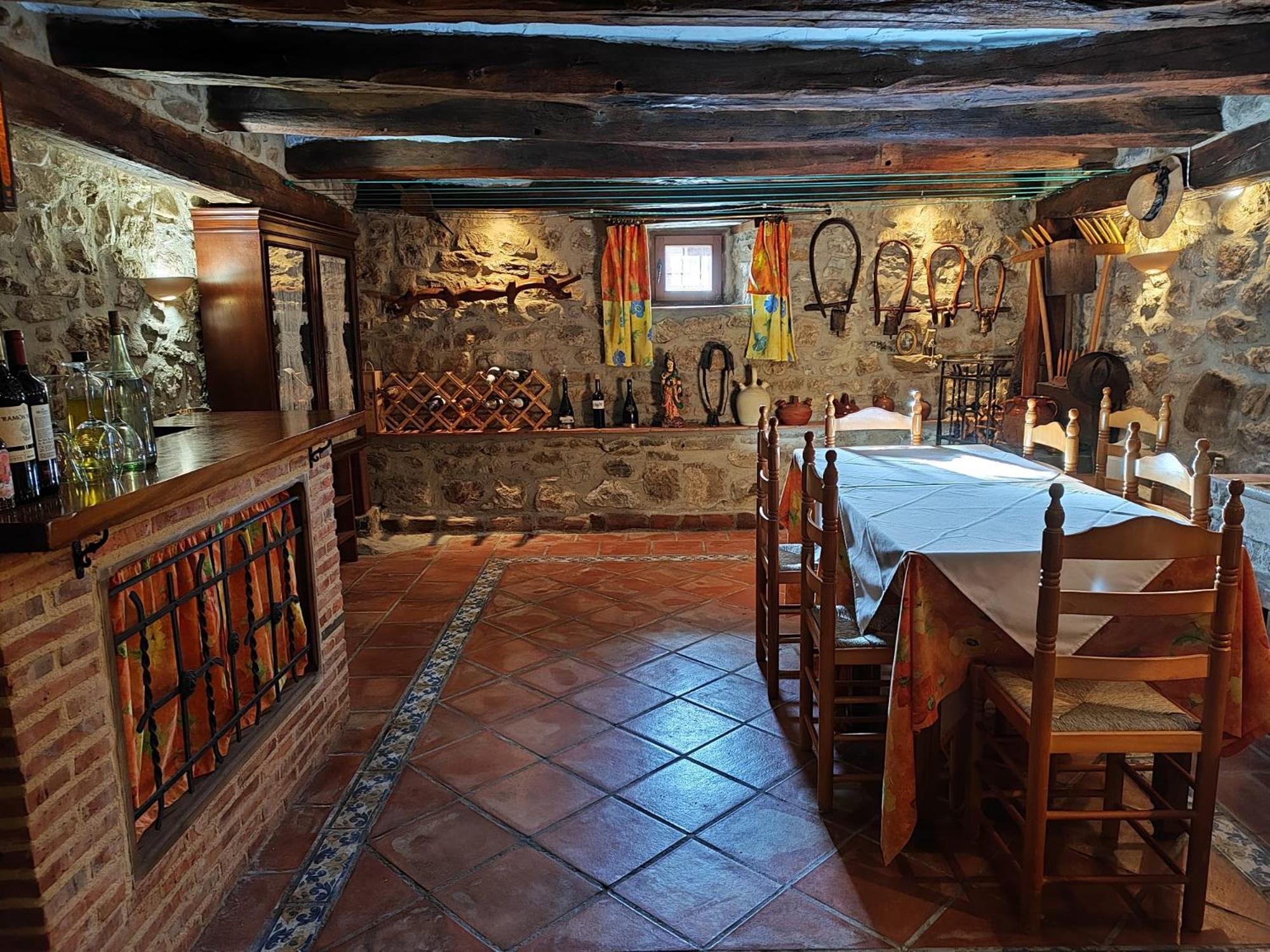 Casa Simon Pensionat Cervera De Pisuerga Eksteriør billede