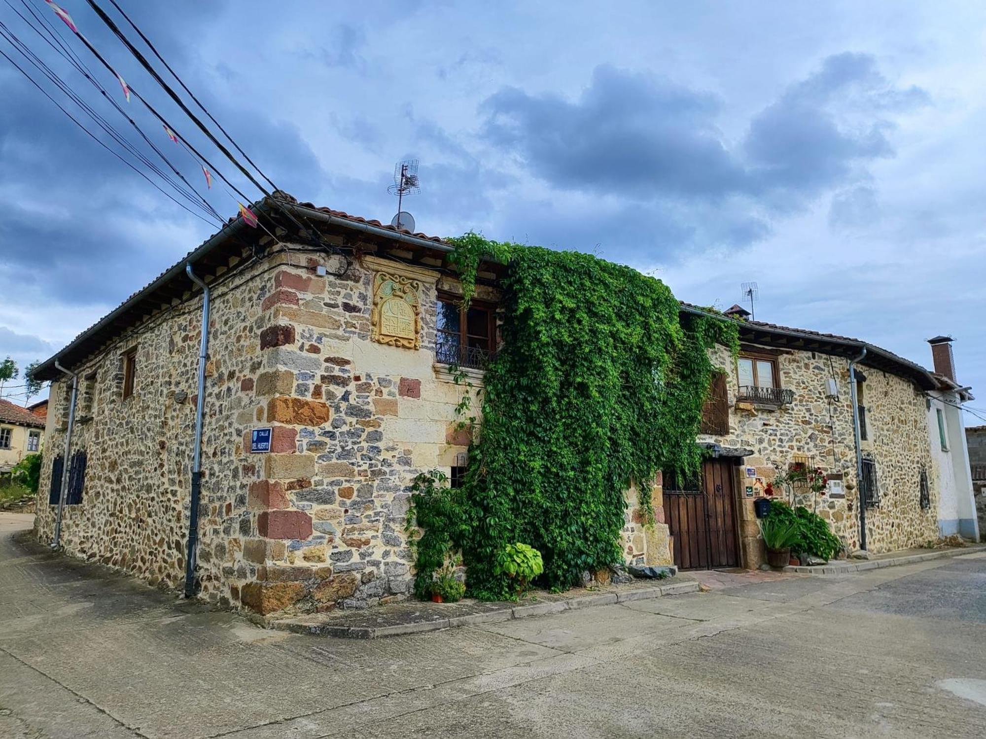 Casa Simon Pensionat Cervera De Pisuerga Eksteriør billede