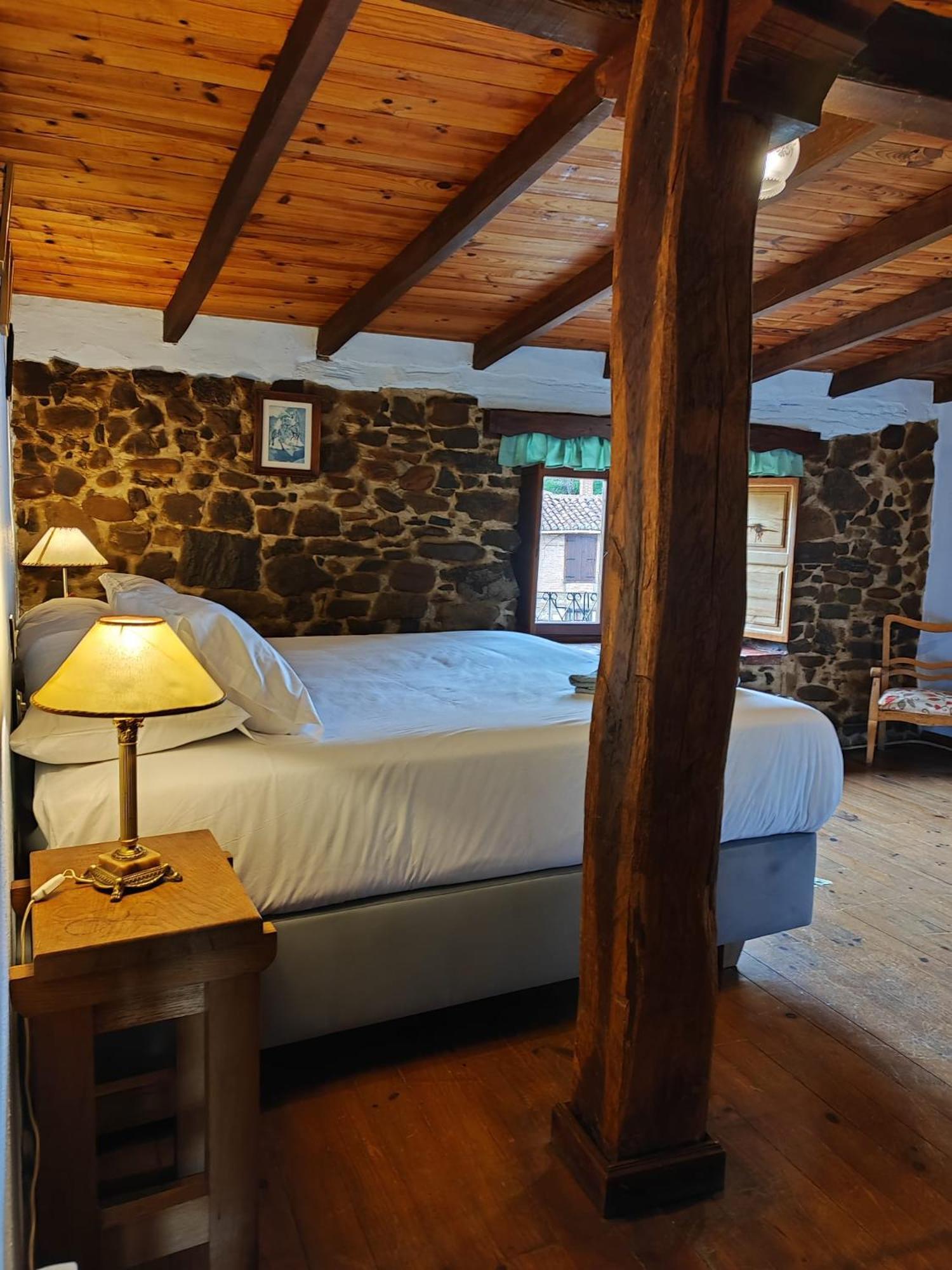 Casa Simon Pensionat Cervera De Pisuerga Eksteriør billede